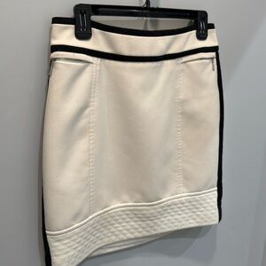 Cream/Black WHBM skirt (approx 19.5”length)